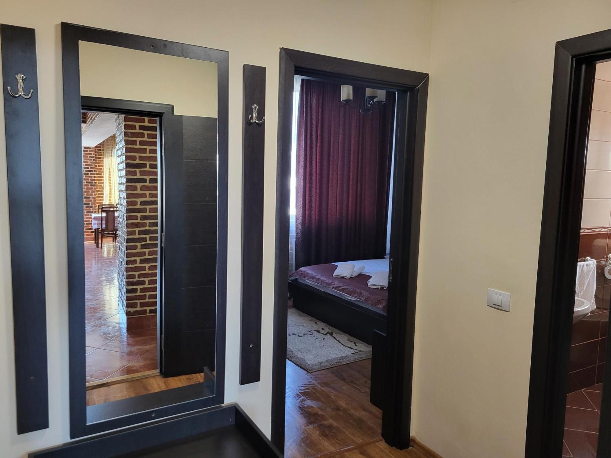 Casa Alex Rasnov Hotell Exteriör bild